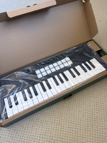 Novation launchkey mini - mini, mk4