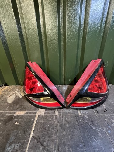 Mk7 ford fiesta pair - pair, rear