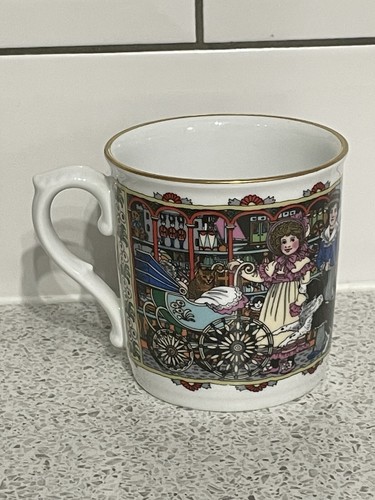 Royal worcester birthday - royal, mug