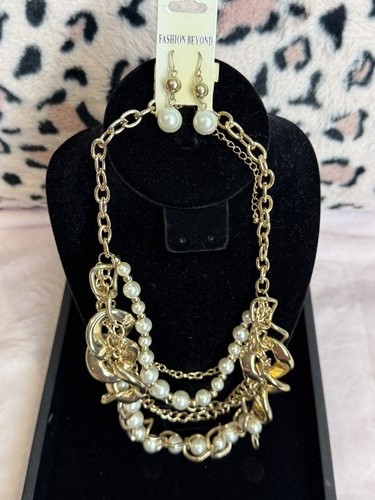 Fashion beyond gold tone - beyond,
