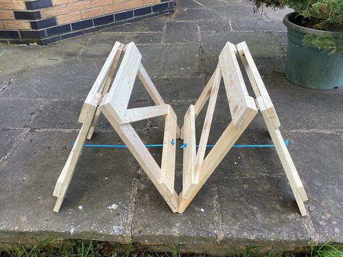 Low trestles pair wooden - low,