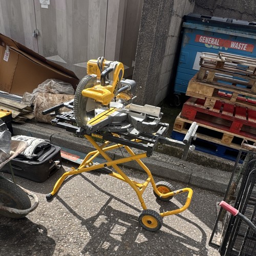 Dewalt dcs727 54v brushless - dewalt,