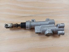 (D) REAR BRAKE MASTER CYLINDER