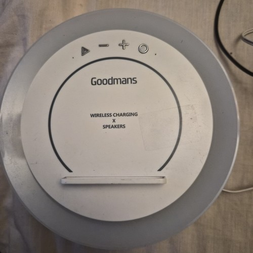 Goodmans bluetooth speaker - qi,
