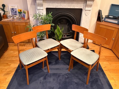 Set danish mid - 4, century