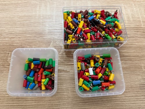 Märklin 500 connectors and - connectors, 70
