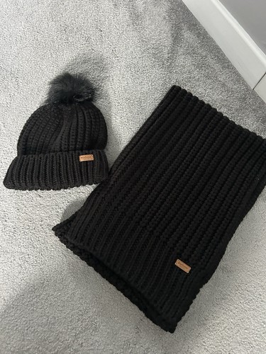 Barbour black hat and - hat, scarf