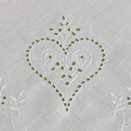 Vtg square white embroidered - white,
