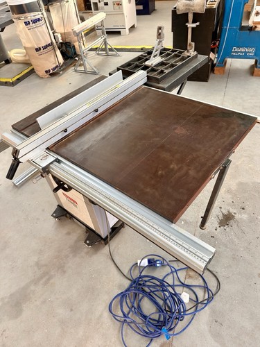 Axminster table saw - table,