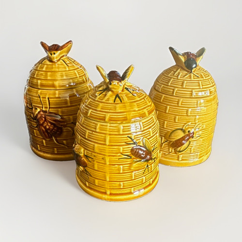 Set vintage retro ceramic - of,