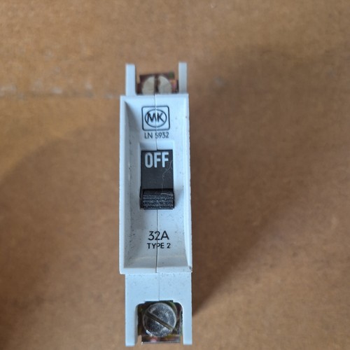Ln5932 32a type m6 mcb - 2,,