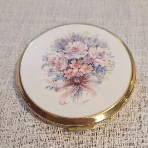 Vintage stratton powder - vintage,