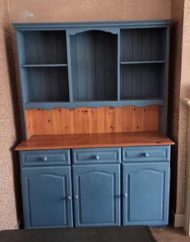Welsh dresser - dresser,