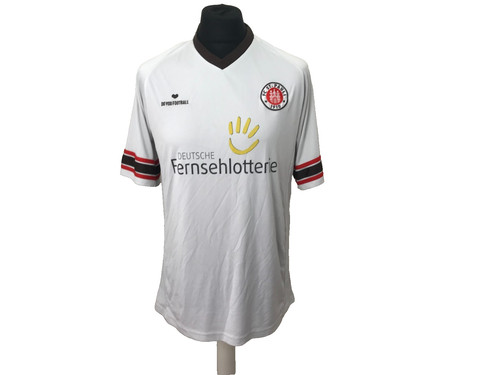Pauli 2012 2013 away size - 2012,