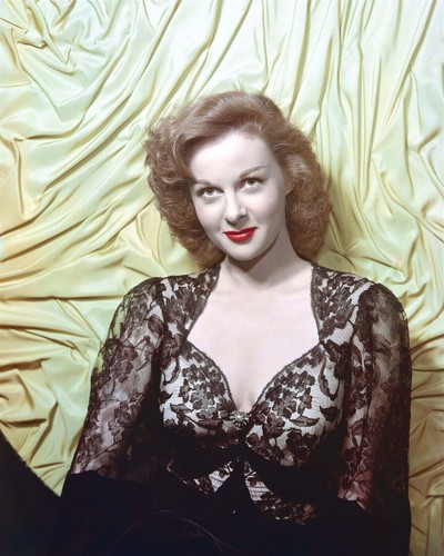 Susan hayward striking 1940 - susan,