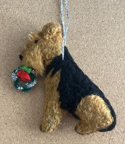 Airedale welsh terrier - terrier,