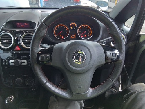 Steering wheel vauxhall corsa - steering,