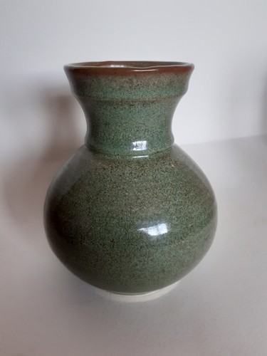 Vintage prinknash pottery vase - prinknash,