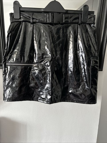 Short black pvc skirt size - short, 10