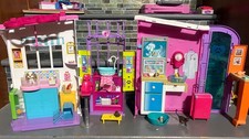 Barbie Folding Pet Care Center