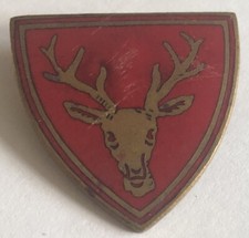 STAG RED SHIELD LAPEL BADGE