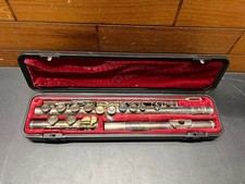 YAMAHA YFL 211S Includes CONCERT FLUTE Silver Plating with Hard Case from japan