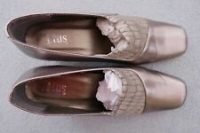 Lotus Ladies Dress Shoes, Size 5.5D, Style 'Pearl', Pewter Leather/Print Elastic