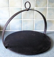 VINTAGE CAST IRON HANGING GRIDDLE HOT PLATE SKILLET OVERHEAD HANDLE & RING