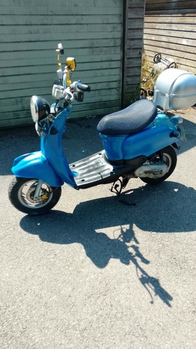 50cc vespa lookalike - 50cc, blue