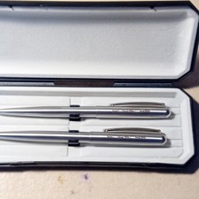 PORSCHE Ballpoint pen and Mechanical pencil set Boxed CT
