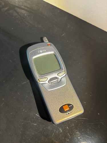 Vintage nokia 7110e - vintage,