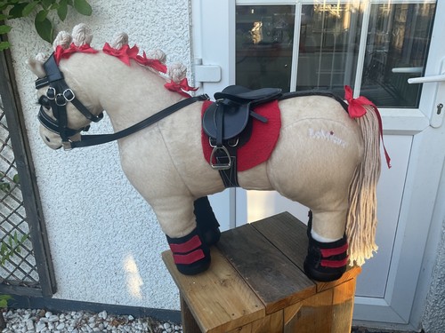 Lemieux toy horse with - lemieux, tack