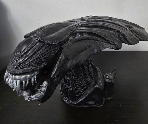 Large alien queen - , 15inchs