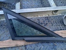 2016 SEAT LEON MK2 Driver FRONT QUARTER GLASS 43R-001564 OSF