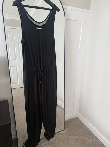 Next black neck - v-neck, sleeveless