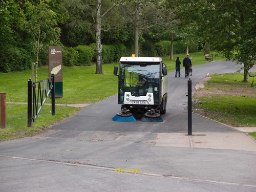 Photo 6x4 street - 6x4, sweeper