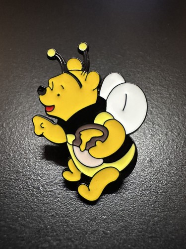 Winnie the pooh enamel - pooh,