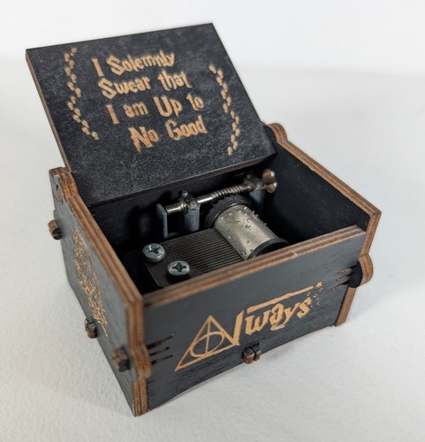 Harry potter wood engraved - harry,