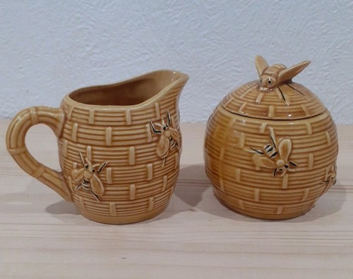 Vintage beehive shaped - shaped, creamer
