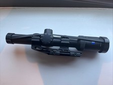 Zeiss Conquest V6 1.1-6.5x24 & UTG Accu-sync picatinny mount *Boxed *Mint