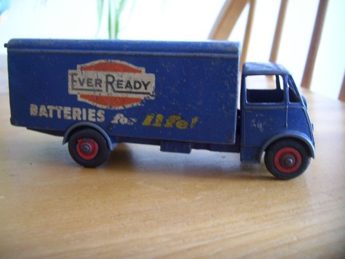 Dinky super toys guy van - dinky,