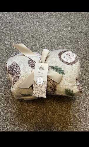 Hedgehog throw blanket - hedgehog,