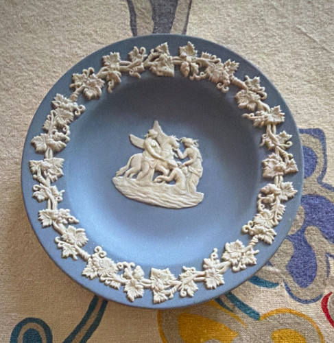 Wedgwood blue white - blue,