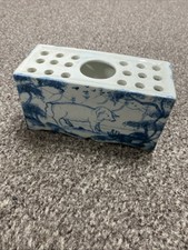 . Isis Oxford pottery blue & white antique style ceramic flower brick vase