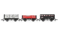 Hornby OO Triple Wagon Pack
