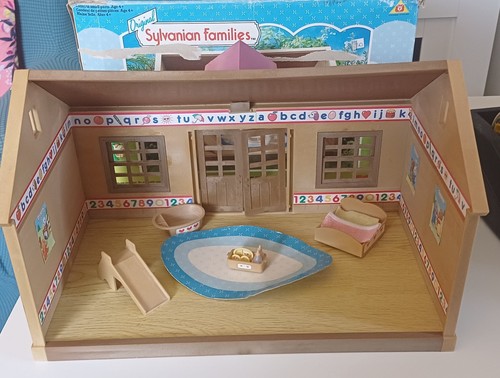 Vintage sylvanian families - sylvanian,