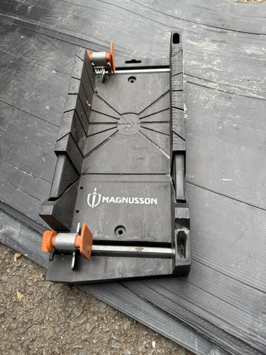 Magnuson plastic mitre - magnuson, box