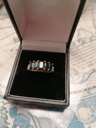 9ct gold sapphire - gold, ring.