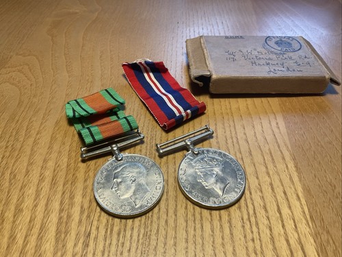 Pair unworn ww2 medals - unworn,
