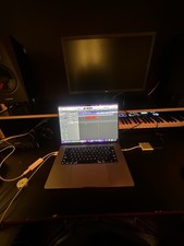 MacBook Pro 2021 16-inch M1